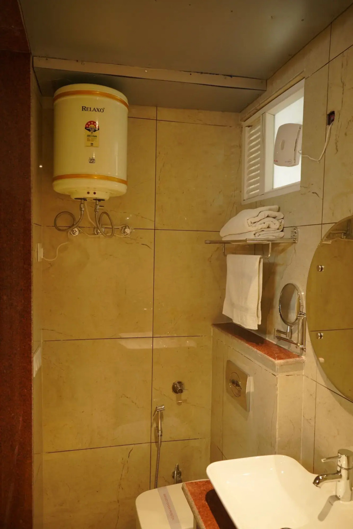 Hotel Gandhi's Paradise