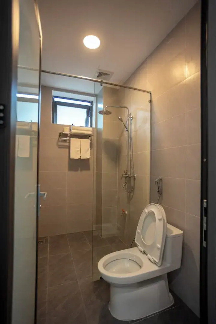 Victoria Hotel MC - by BAY LUXURY