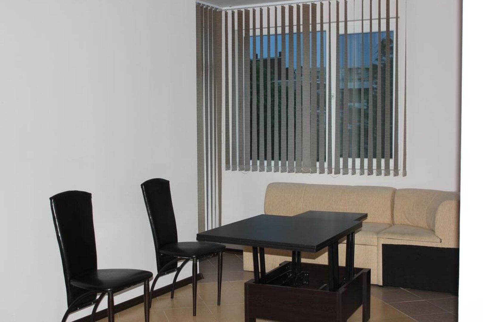 Sunny House Family Complex