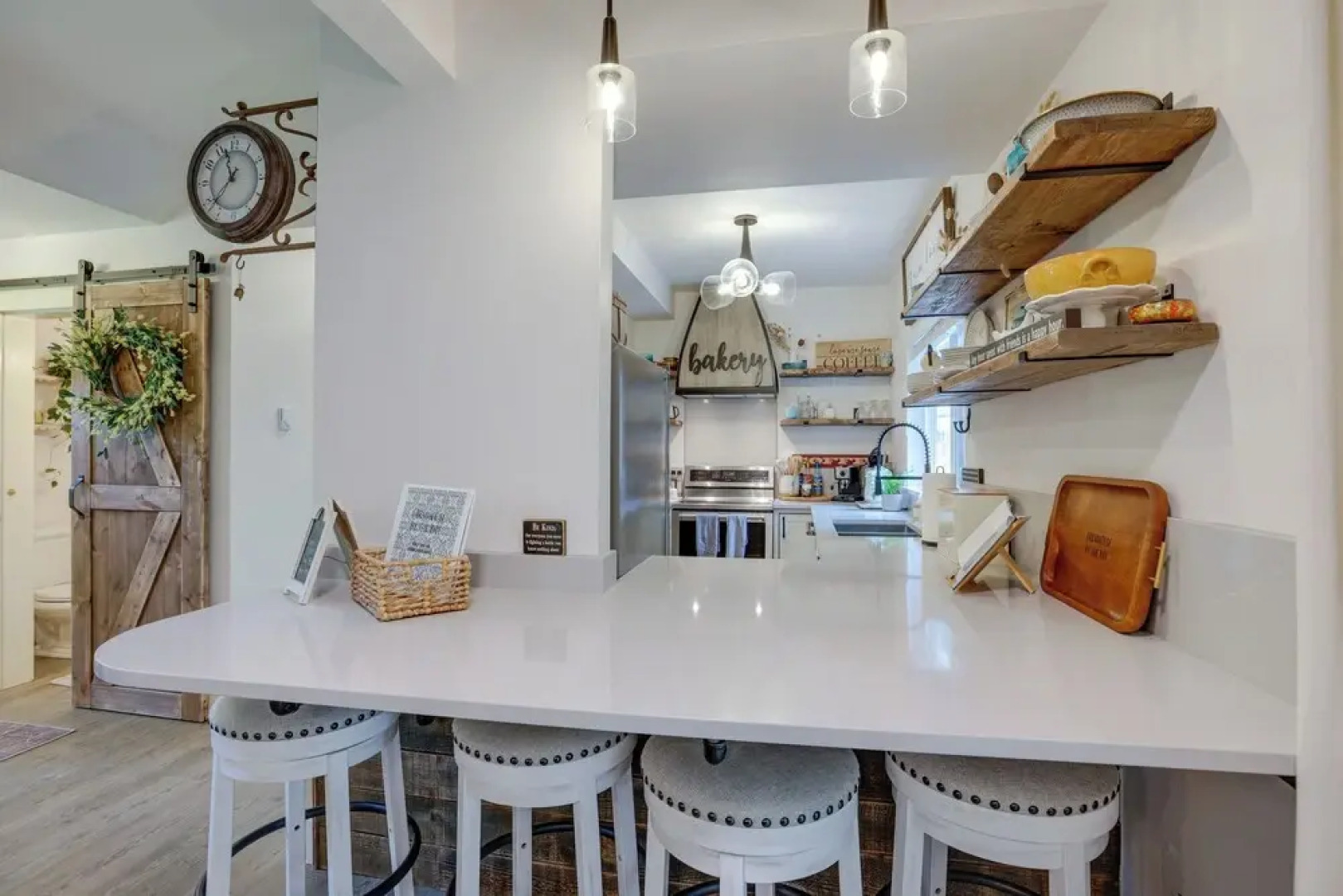 Farmhouse w/ Private Hot Tub < 1 Mile to Birch Bay