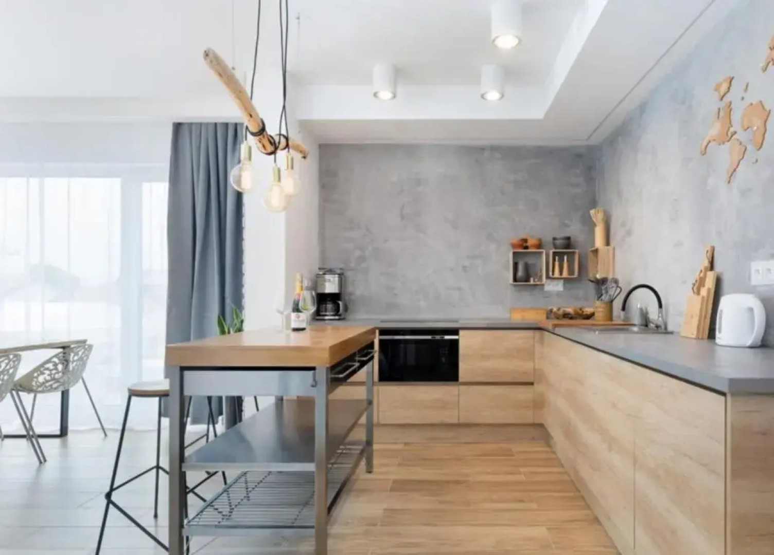 Sailor 7 Z bocznym widokiem na morze