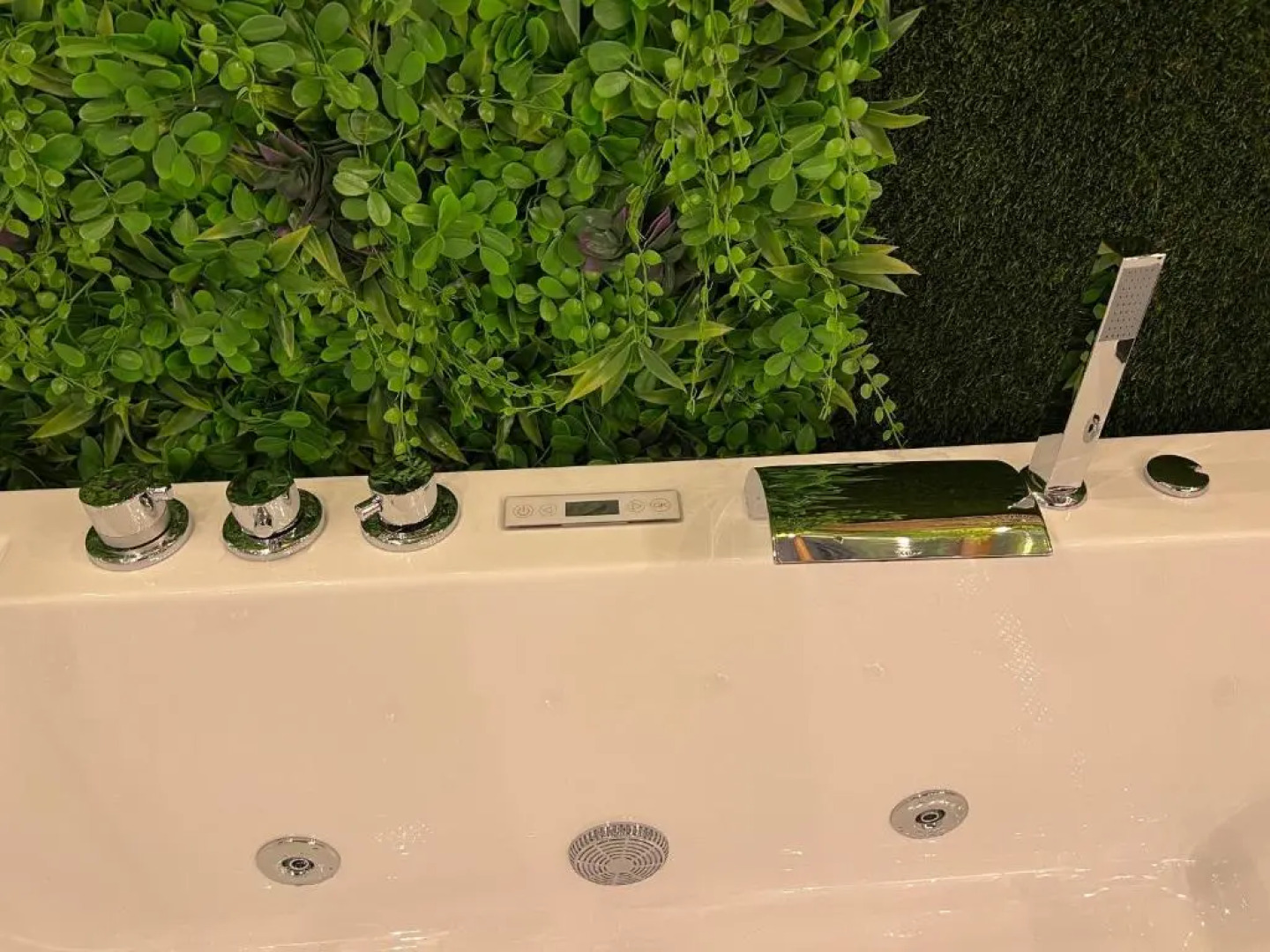 SPA de charme 6 pers avec Jacuzzi & Sauna privatifs au coeur de ville - Esprit Coco