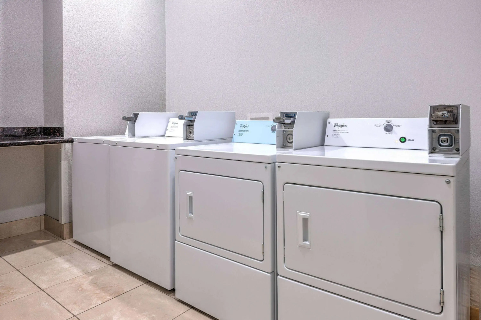 La Quinta Inn & Suites by Wyndham Alvarado