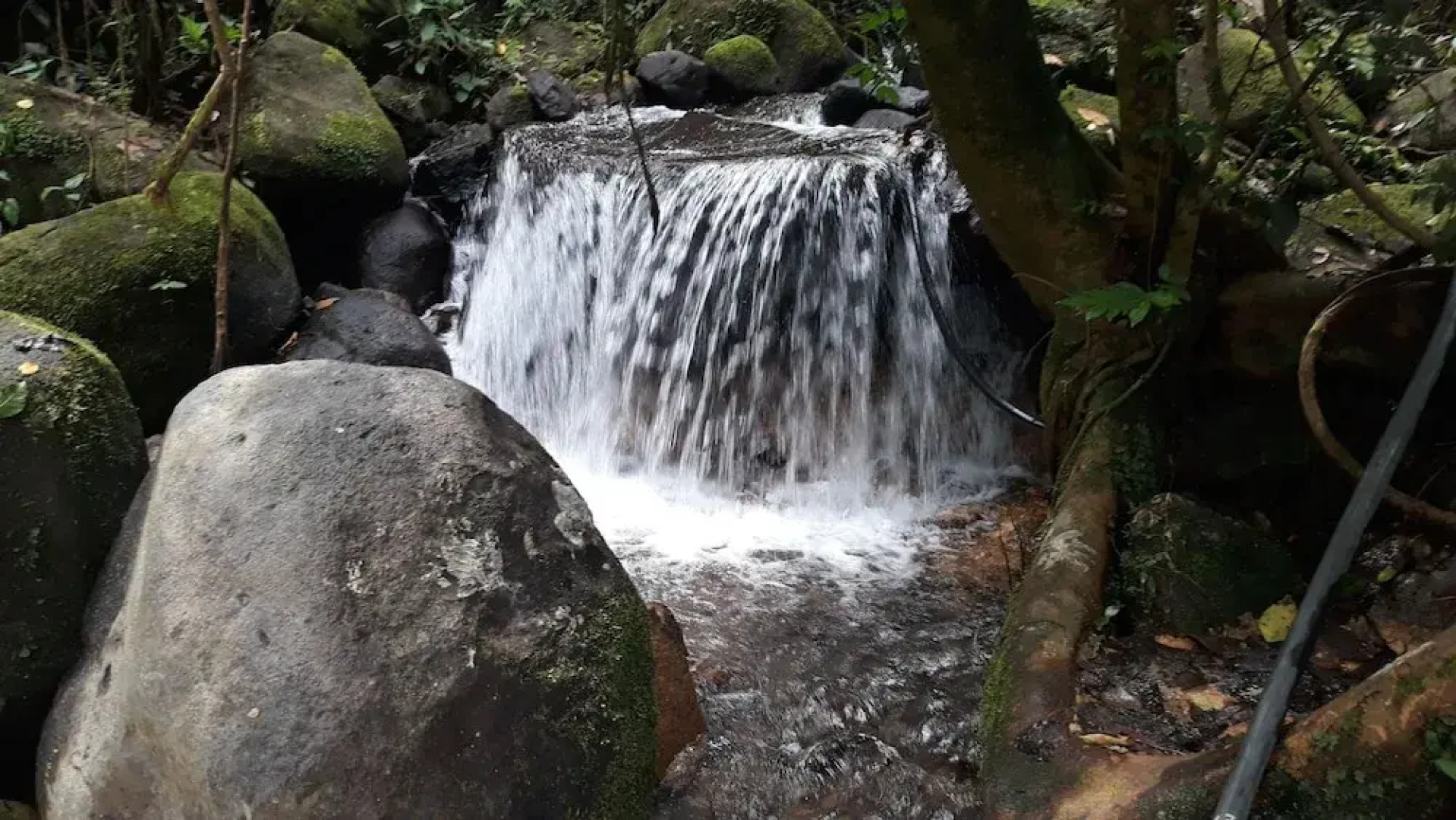 Rio Celeste Family Lodge