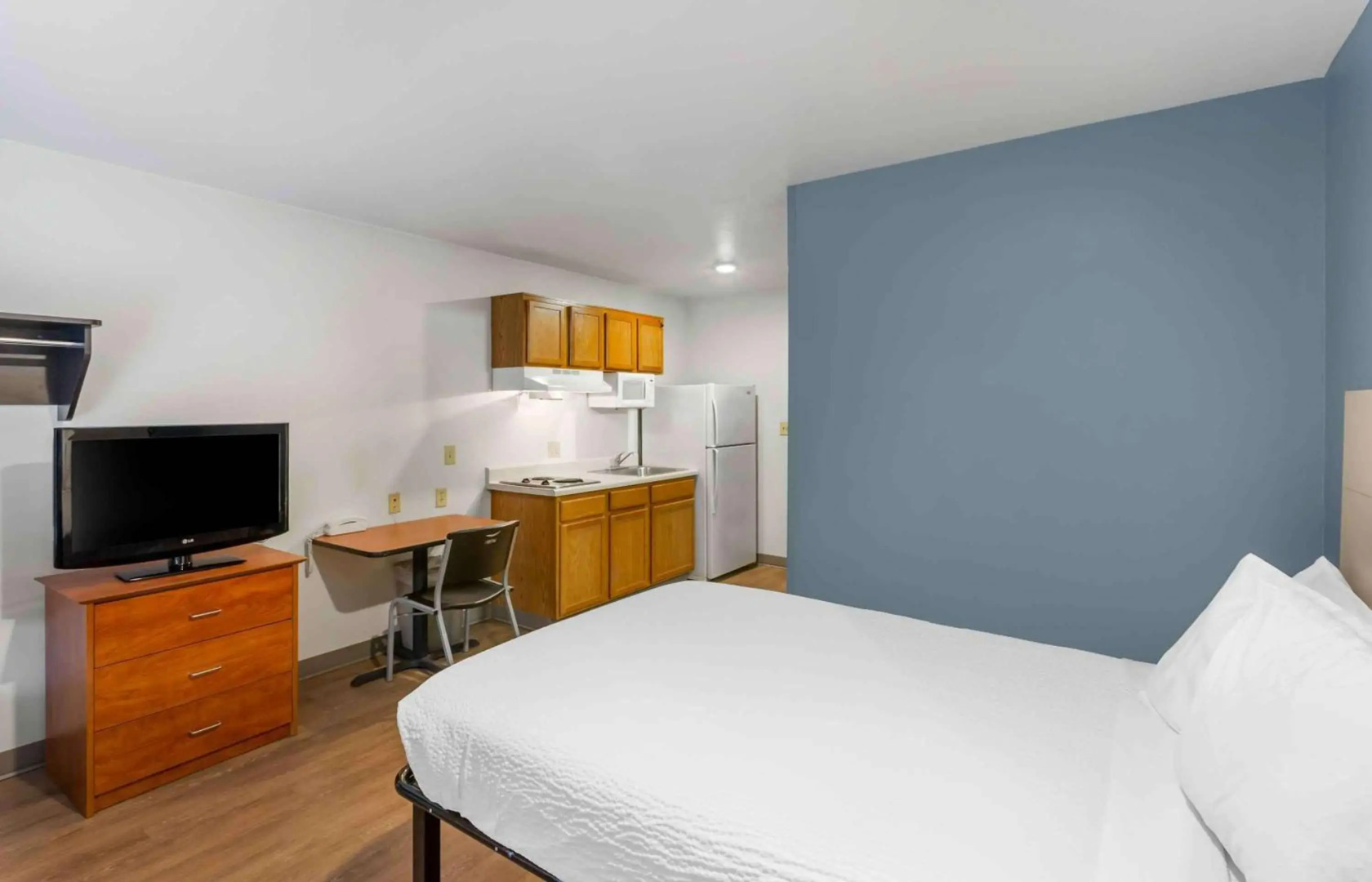 Woodspring Suites Ogden