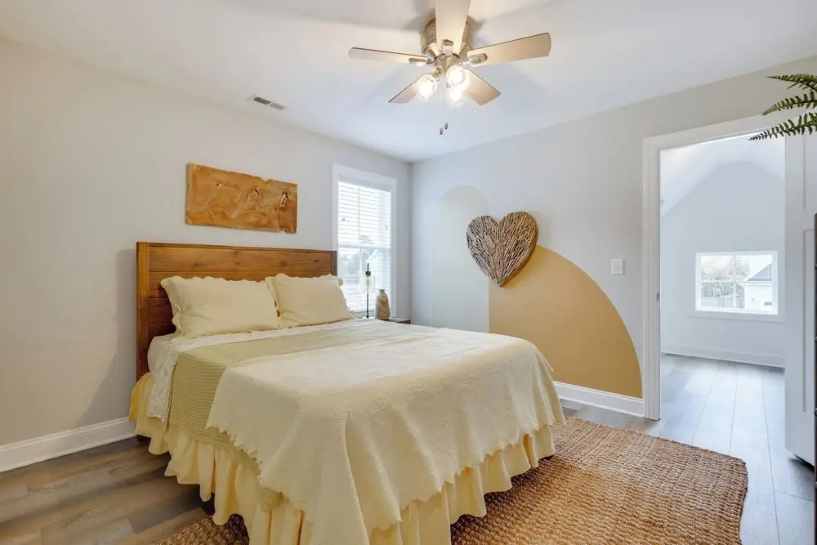 Spacious Home w/ Screened Patio in Wilmington!