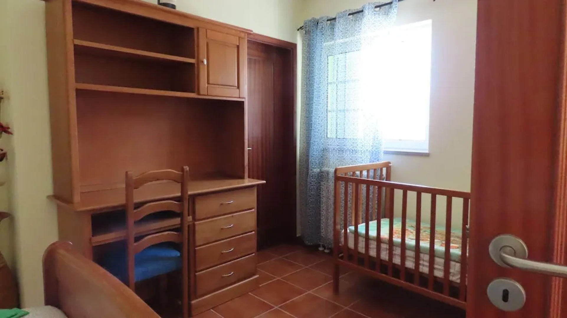 Lovely 3-bed House in Queimada Ideal for Families