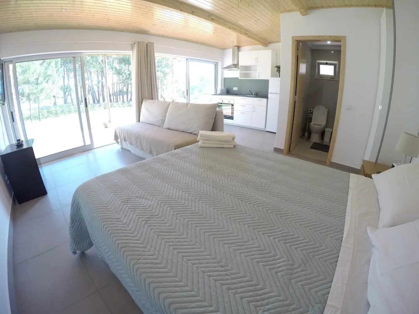 Studio in Serra do Bouro, With Pool Access, Enclosed Garden and Wifi -