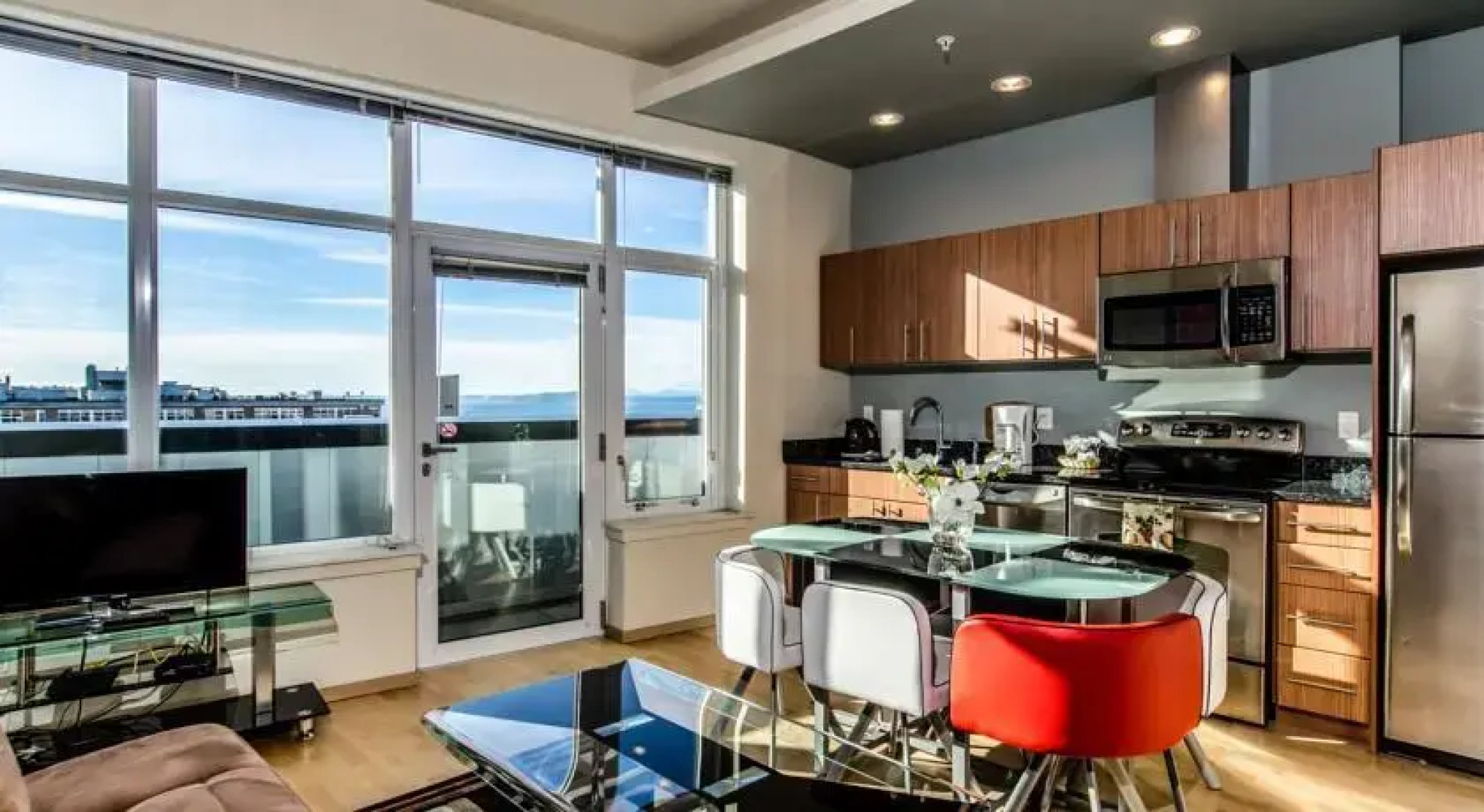 Space Needle Apartment