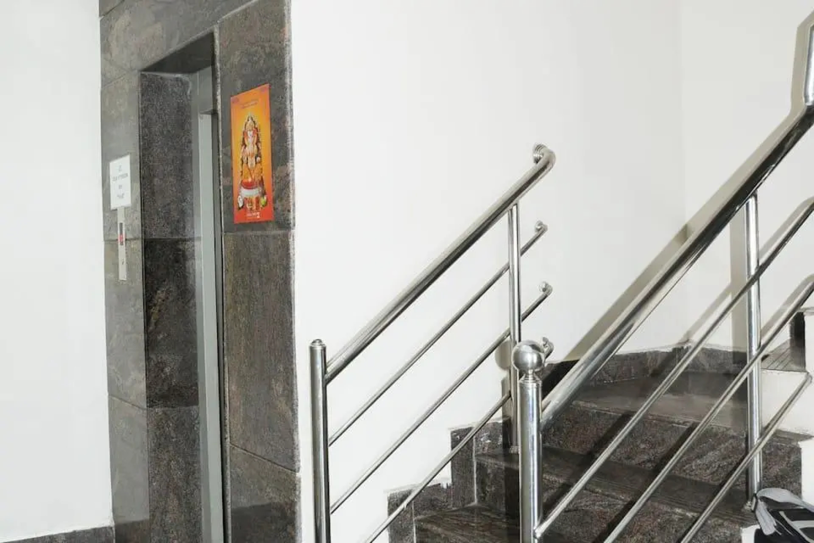 Hotel Adarsh Residency