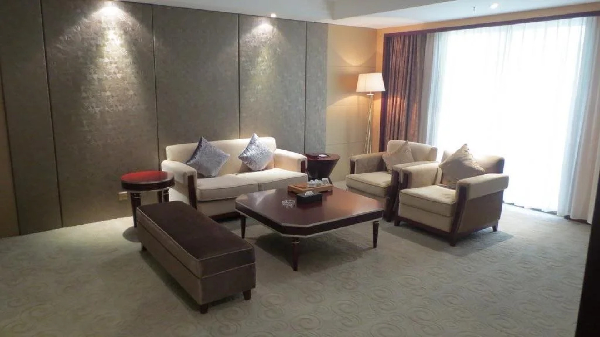 Hakka Earth Building Prince