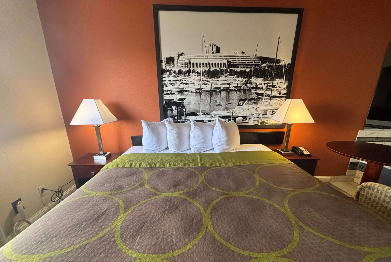 Super 8 by Wyndham Pontoon Beach IL/St. Louis MO Area