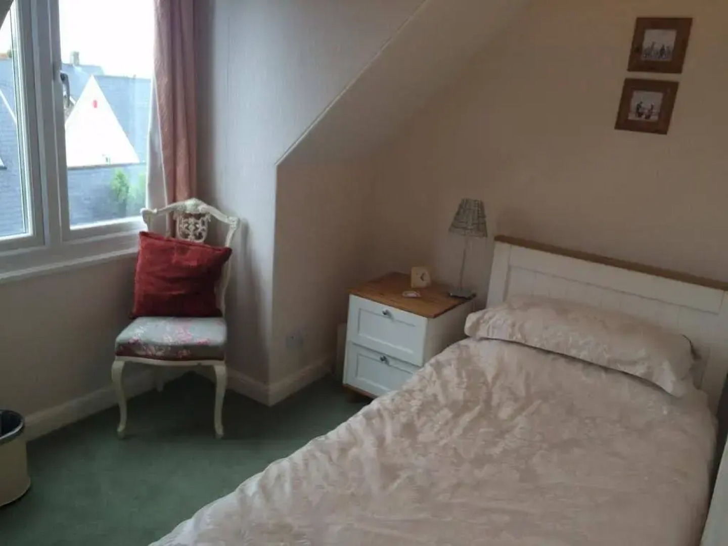 Hillcrest House Bed & Breakfast