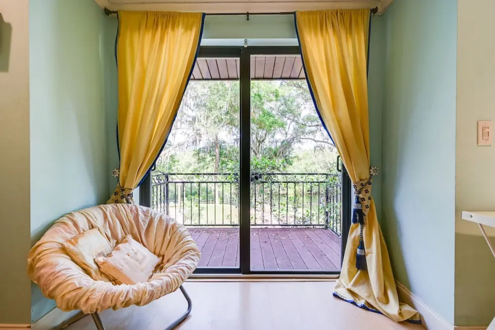 Spacious Tampa Vacation Rental w/ Pool & Dock