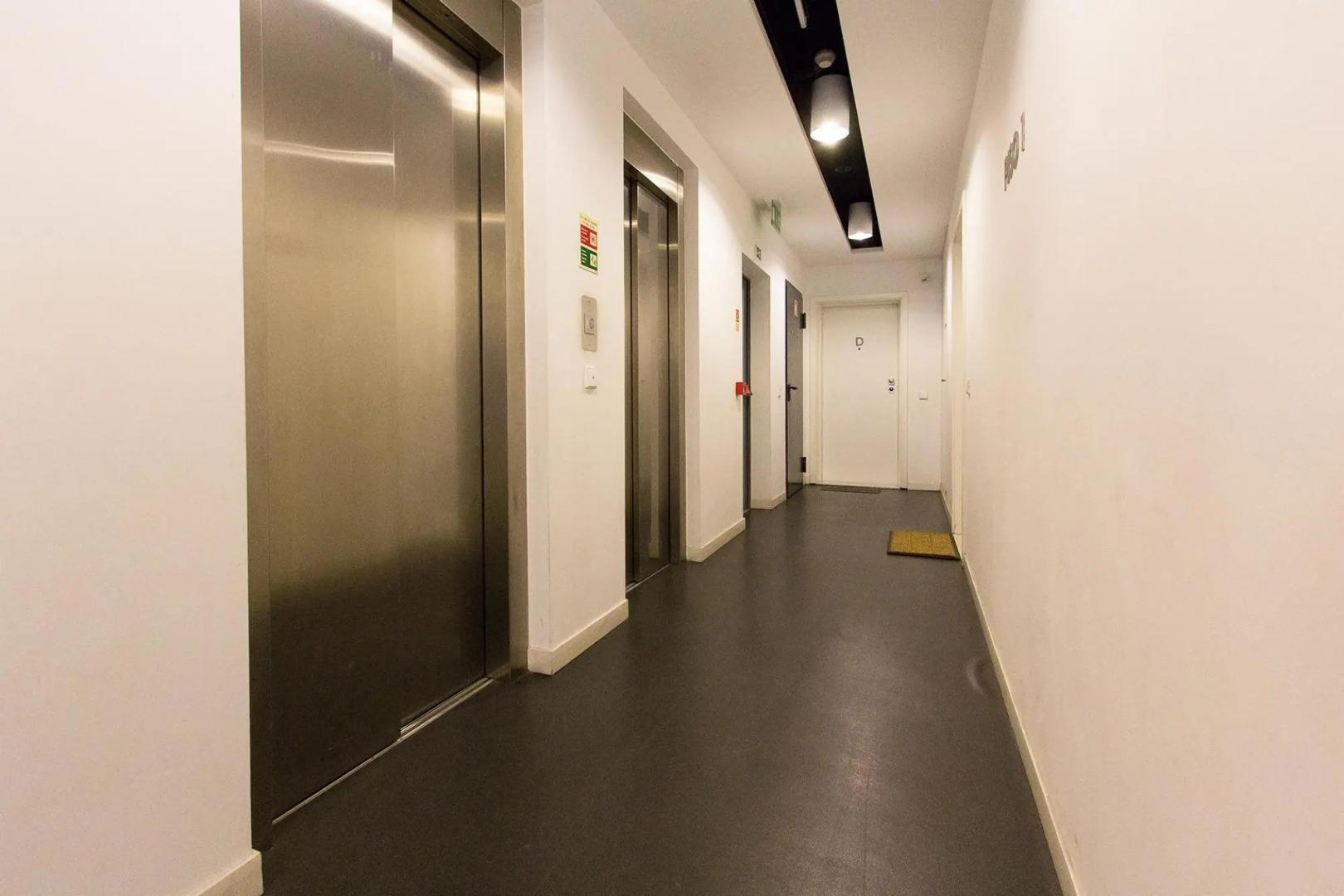 Expo River Side by Homing