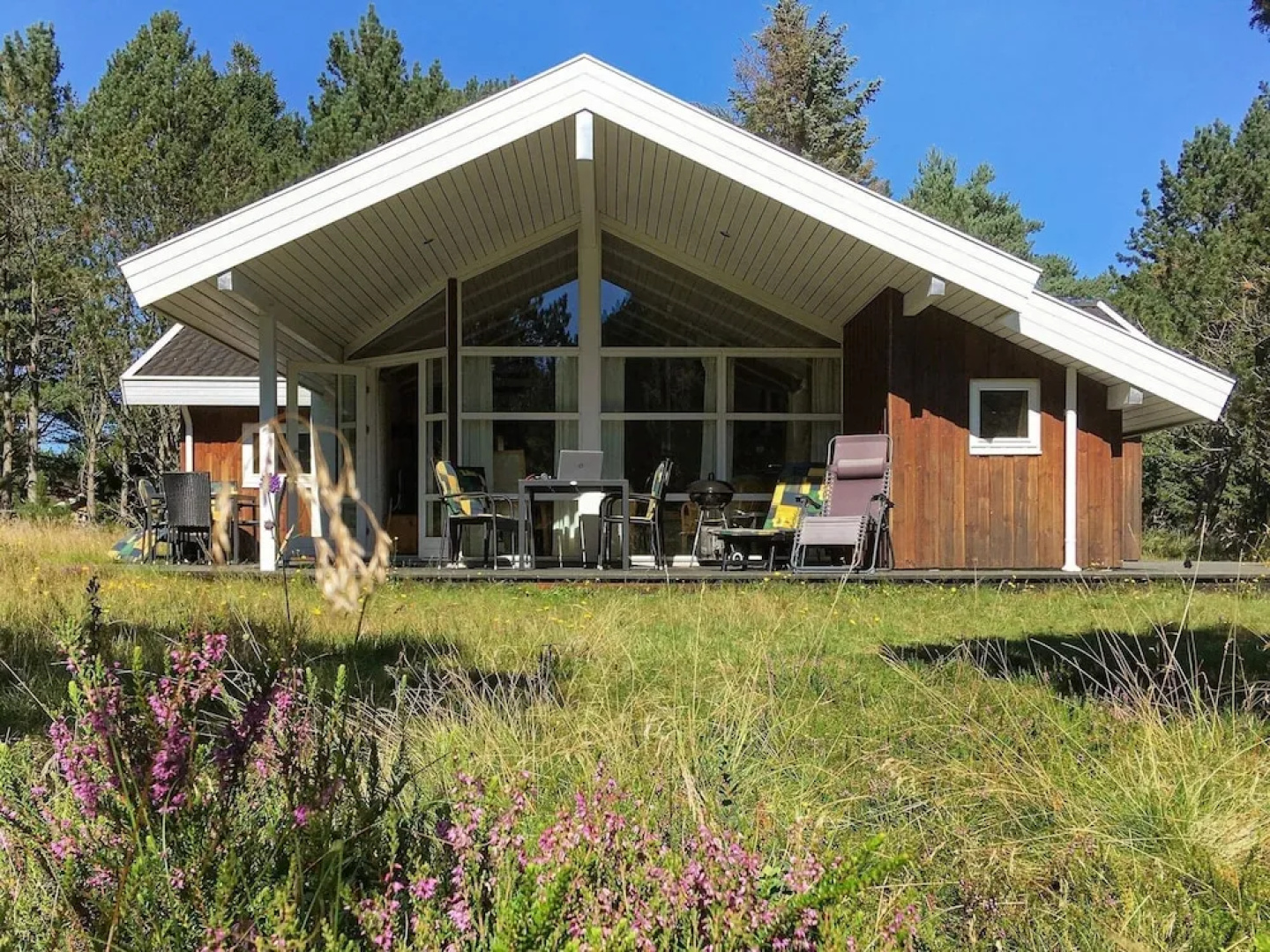 10 Person Holiday Home in Albaek