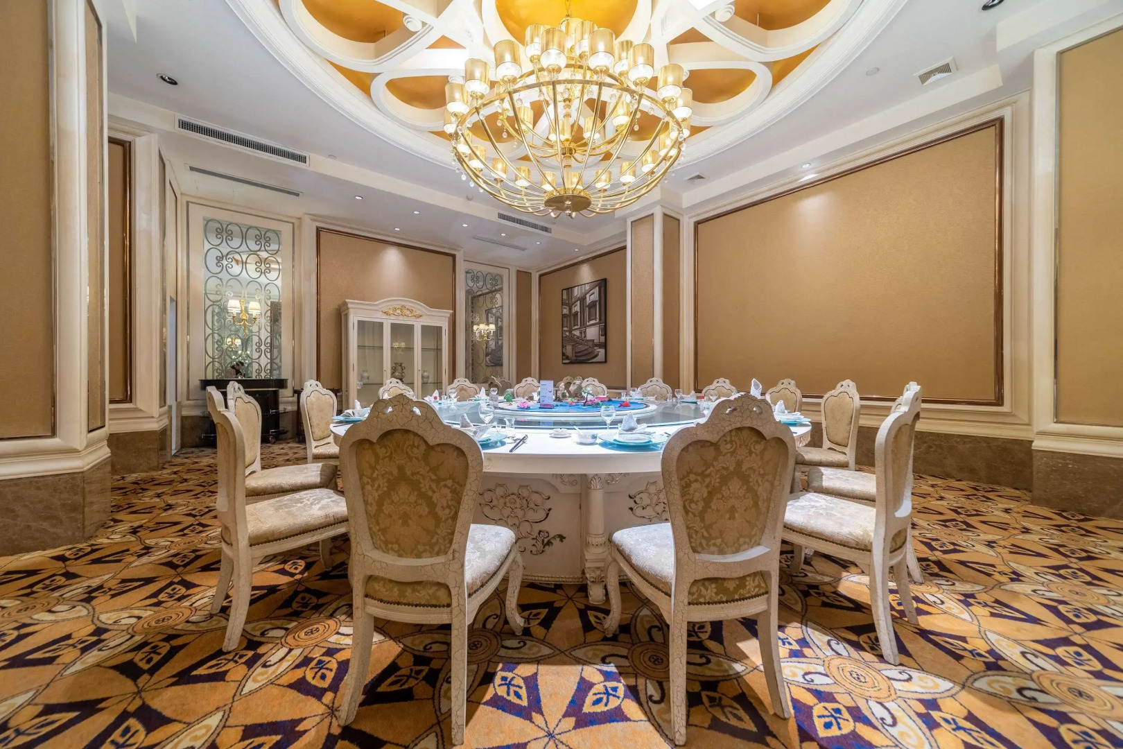 Ramada Yichang Hotel