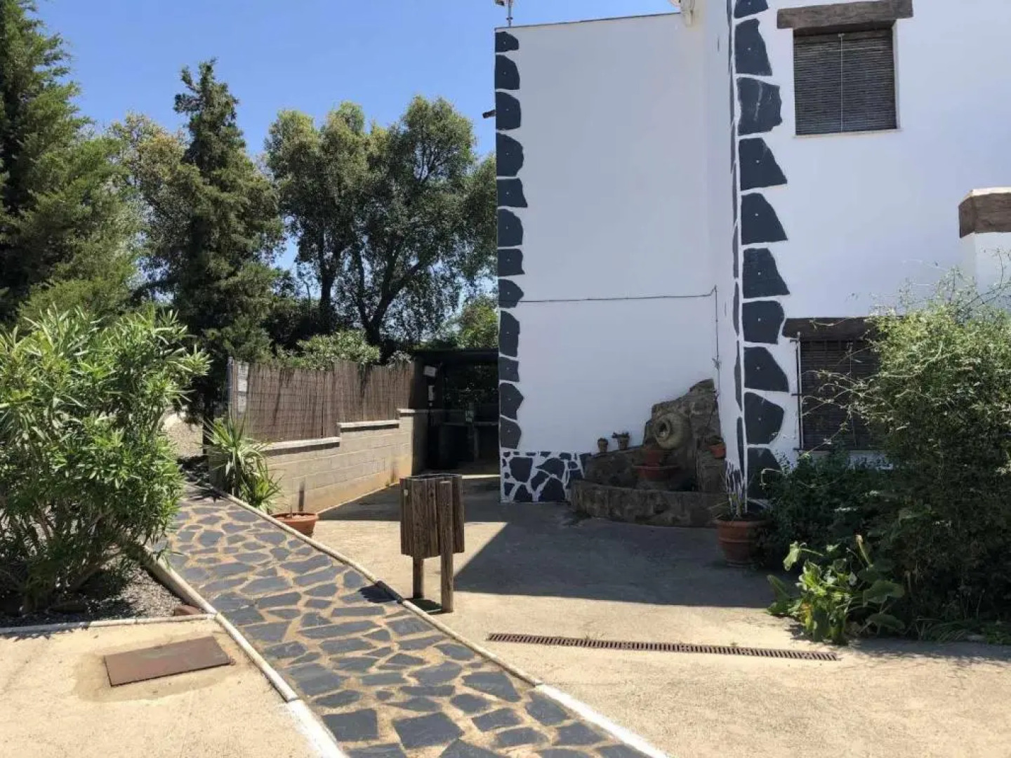 Alojamientos Rurales Berrocal