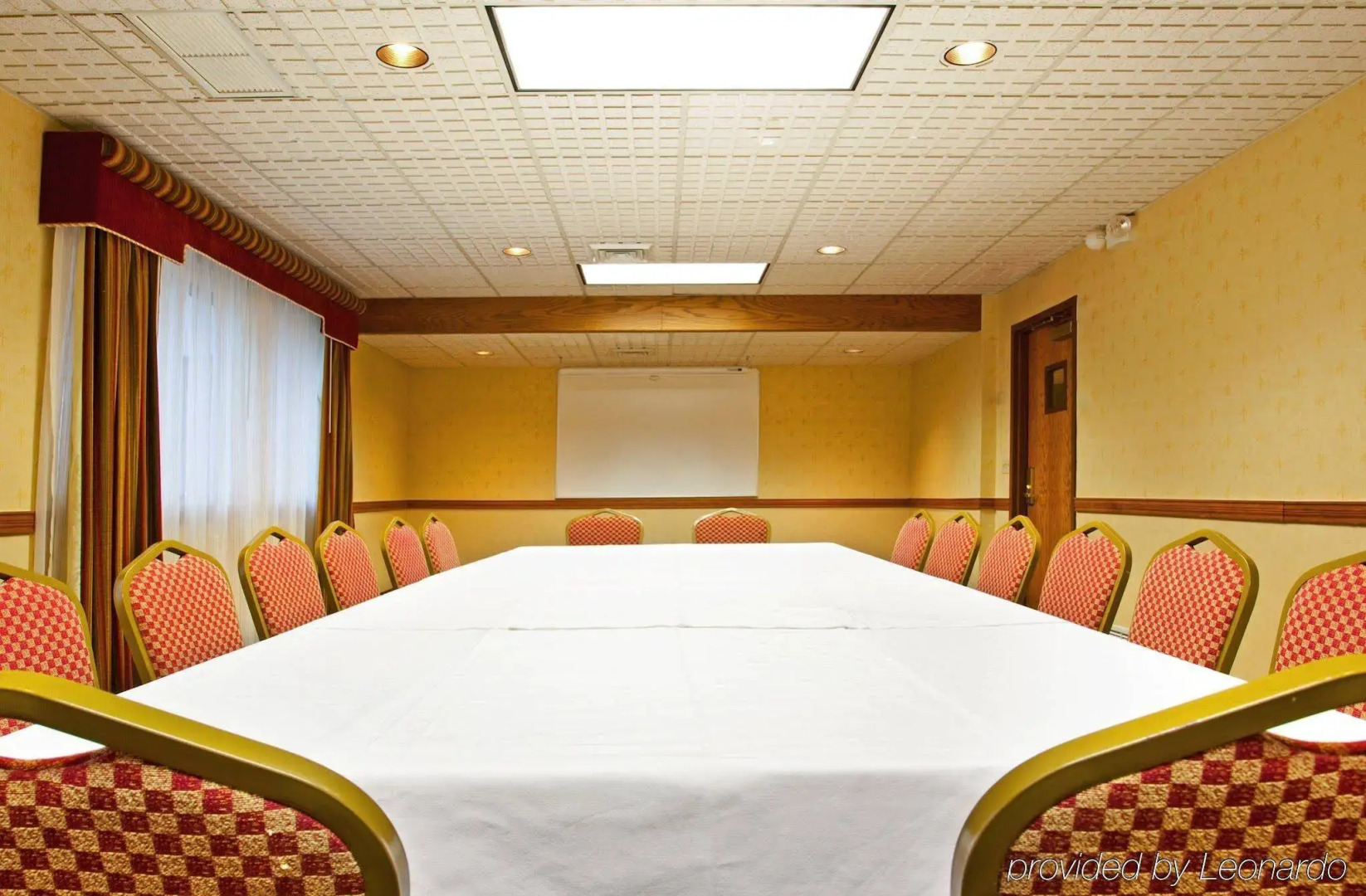 Candlewood Suites Grand Rapids Airport by IHG