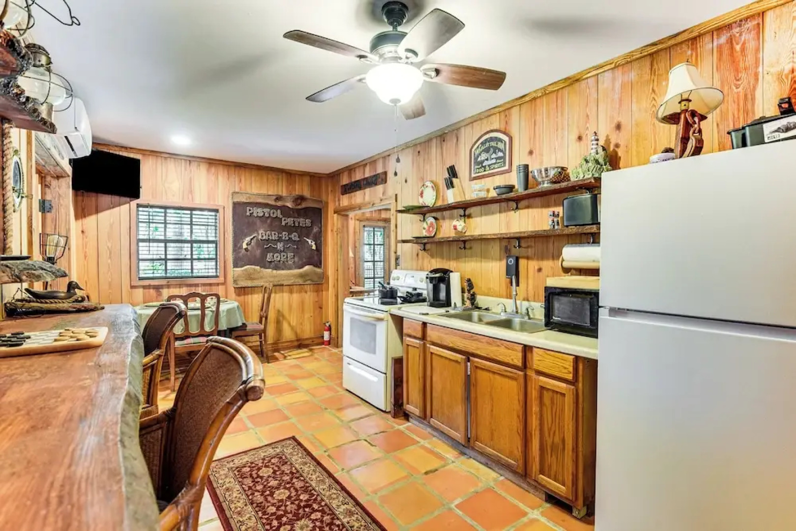 Sandy Shore & Multi-boat Dock! St Johns River Home