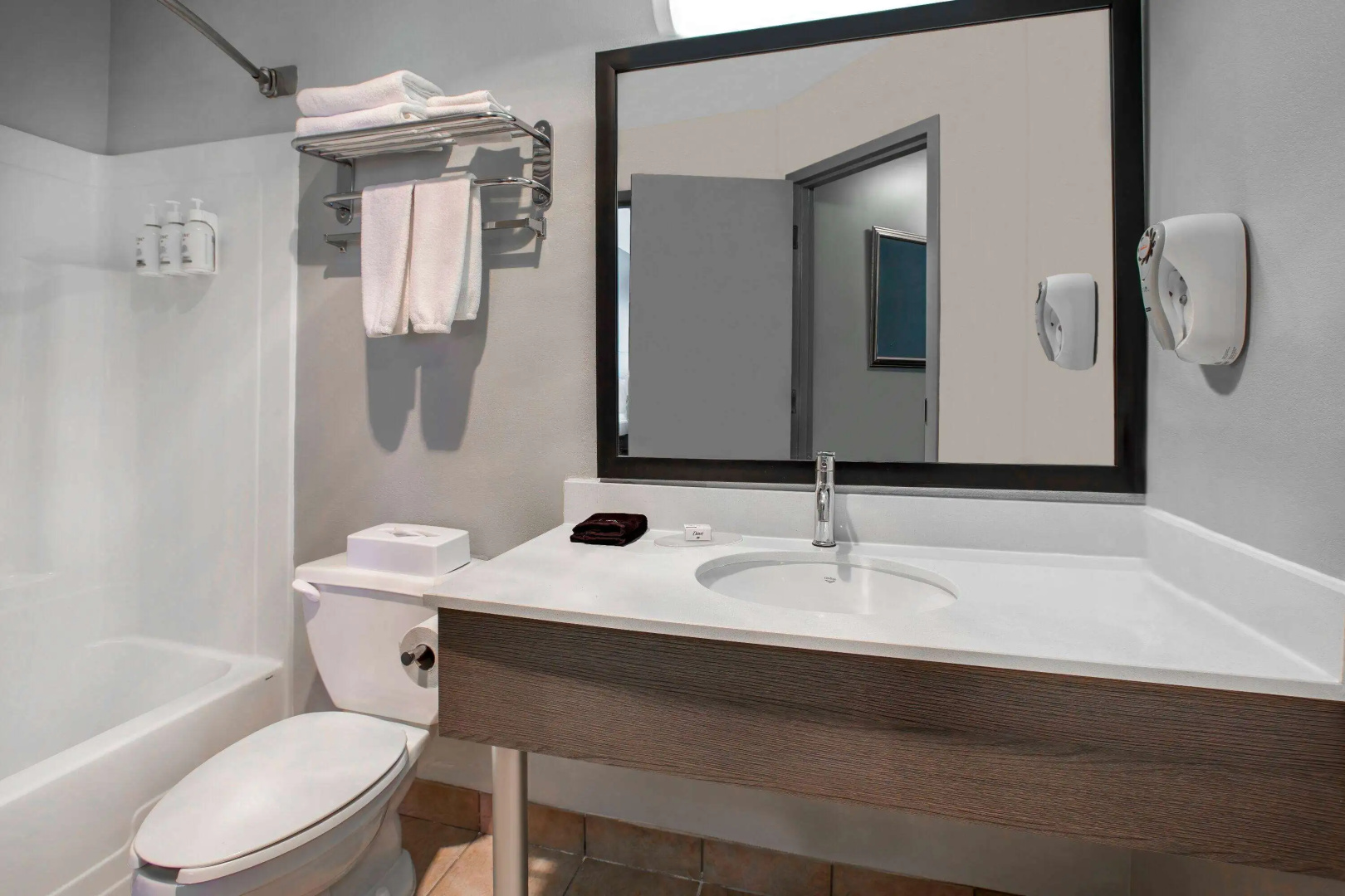 Days Inn & Suites by Wyndham Moncton