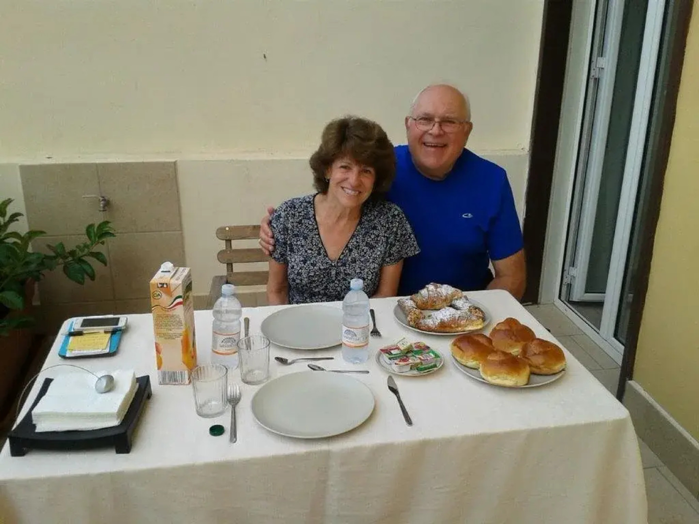 Bed & Breakfast 3Under