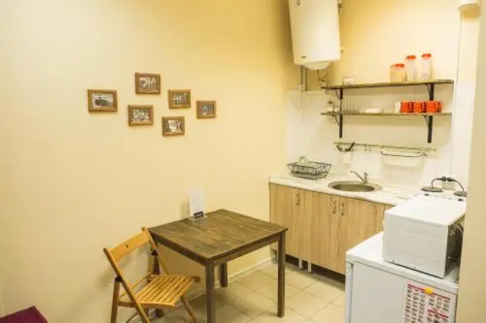 Mini-Hotel At Grandfather Lenin's