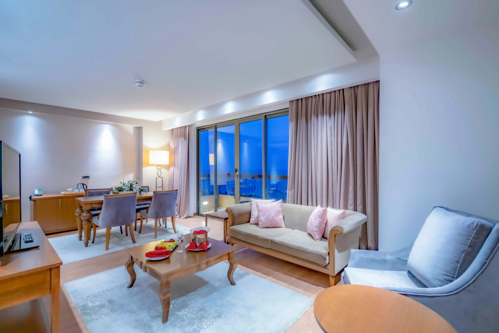 Royal Teos Thermal Resort Clinic & Spa - Halal Hotel