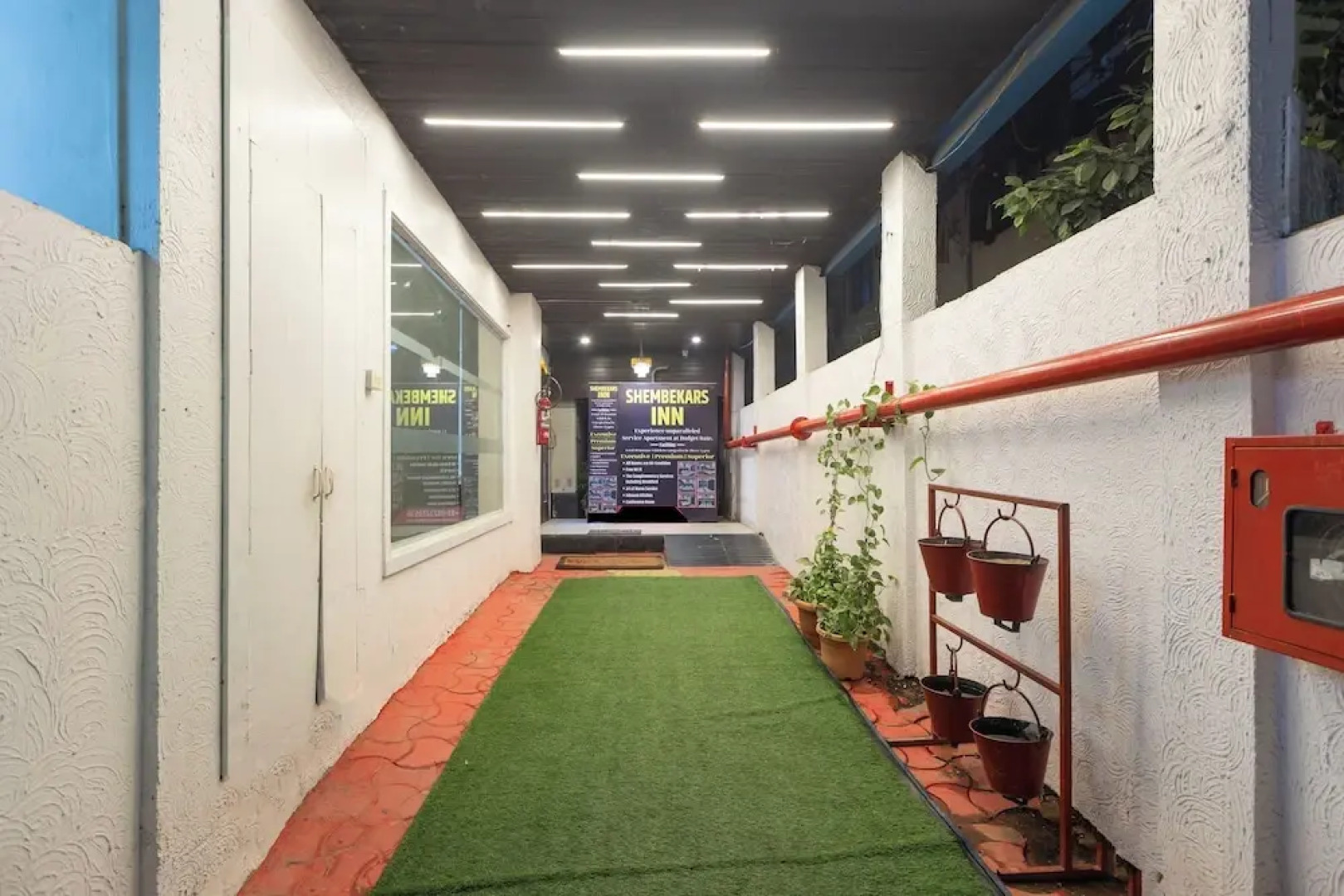 Treebo Trend Seven Suites