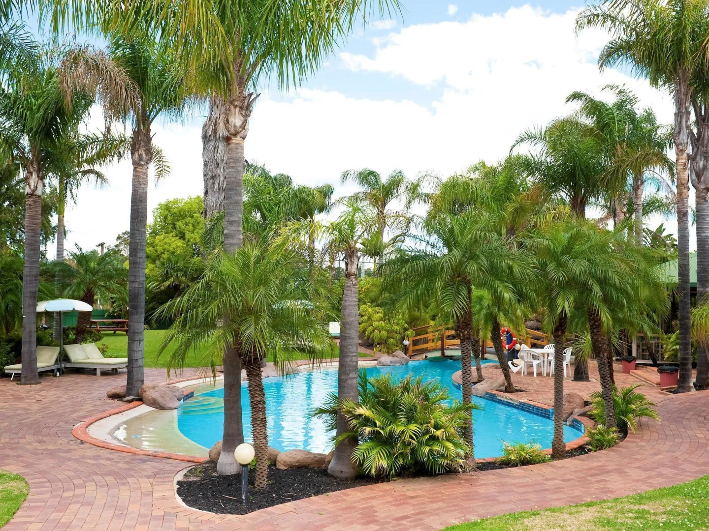 Swan Hill Resort