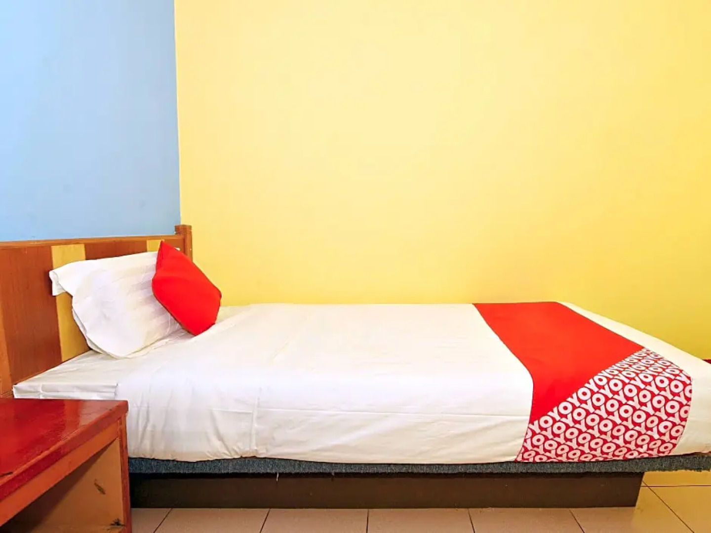 OYO 90052 Mandarin Inn