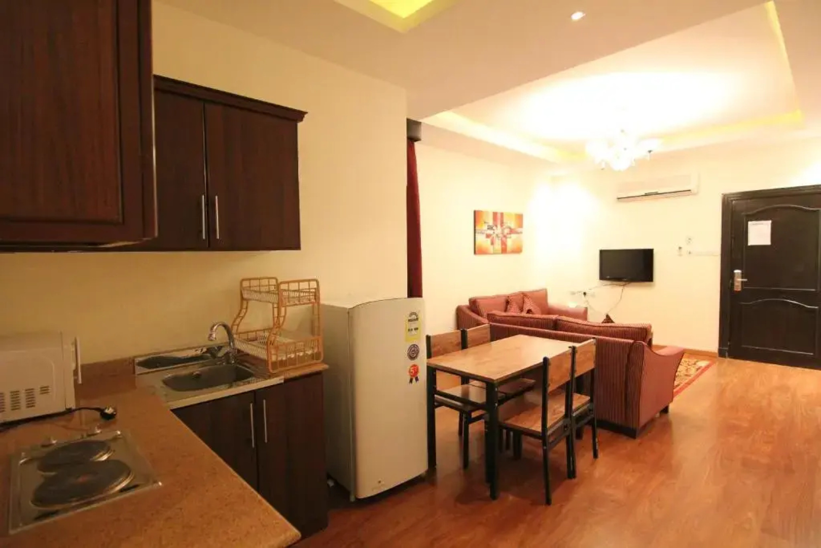 Towlan Suites 1