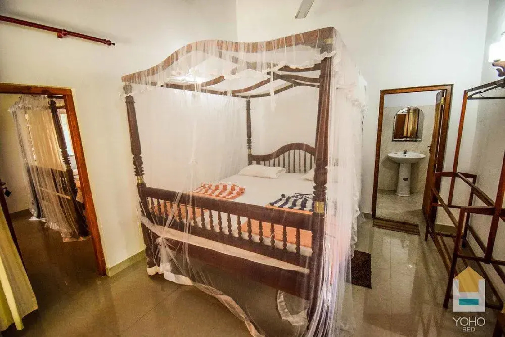 Yoho Green Garden Cabanas