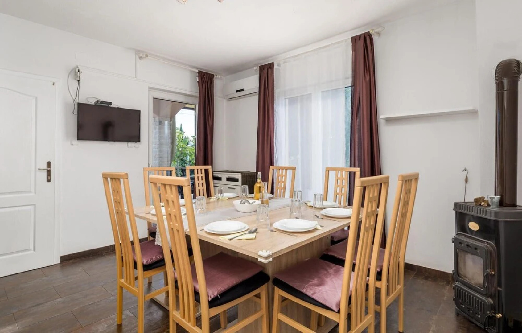 Amazing Home in Pinezici With Wifi and 4 Bedrooms