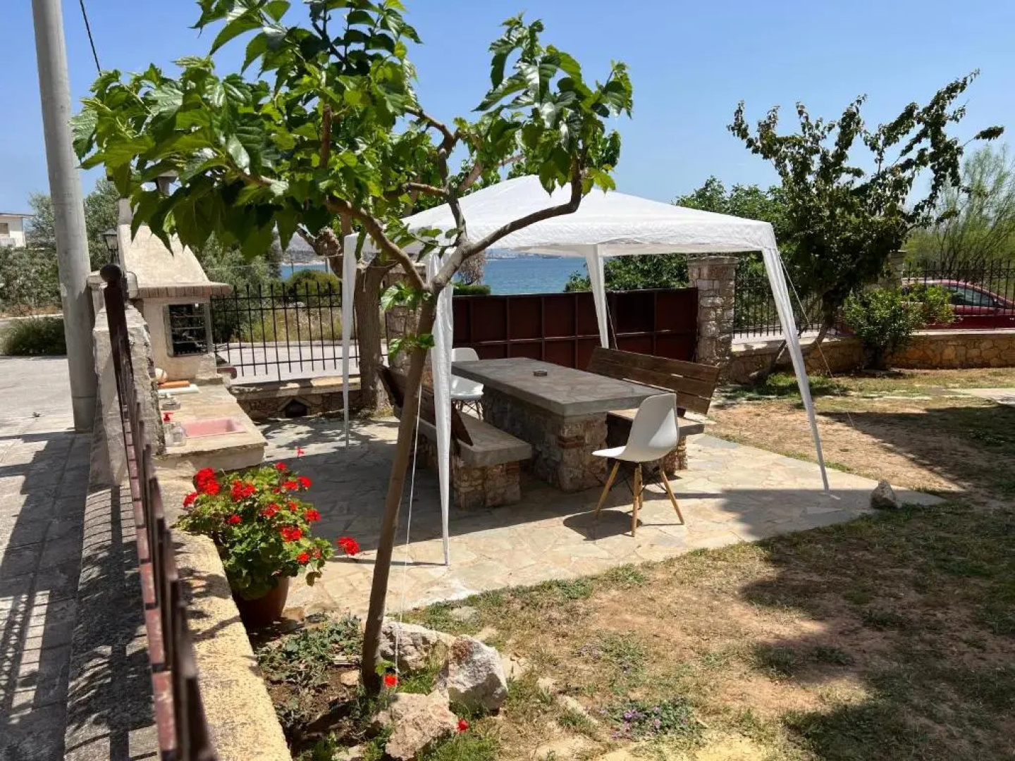 Apartment in Salamina with Garden & Sea view