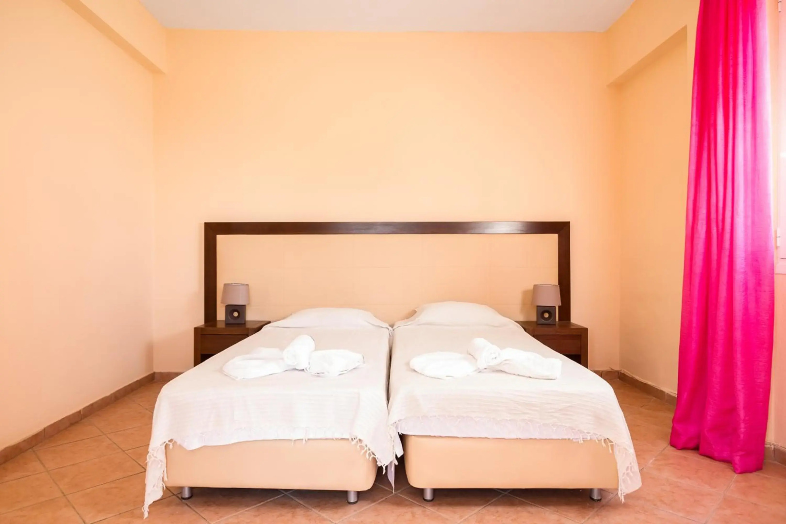 Fouxia Apartments and Studios