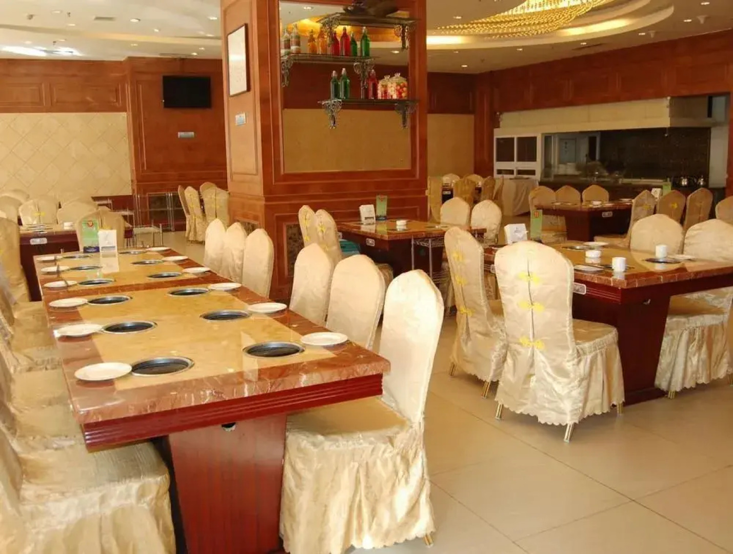 Inner Mongolia Huachen Hotel - Hohhot