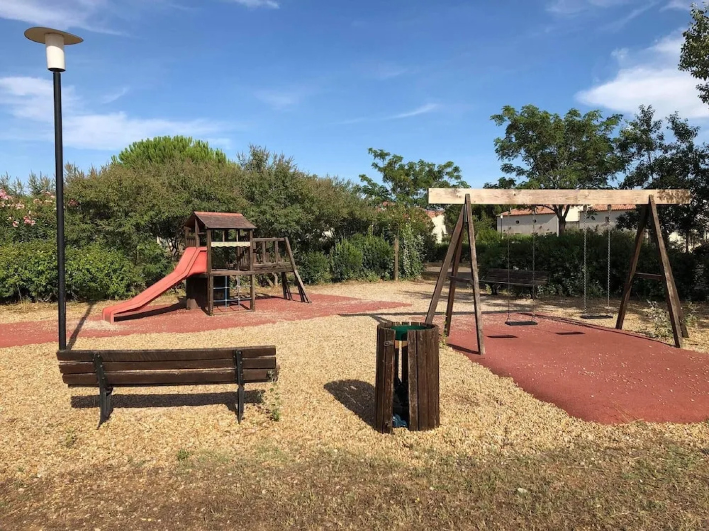 House With one Bedroom in Gallargues-le-montueux, With Pool Access, Furnished Terrace and Wifi - 20 km From the Beach