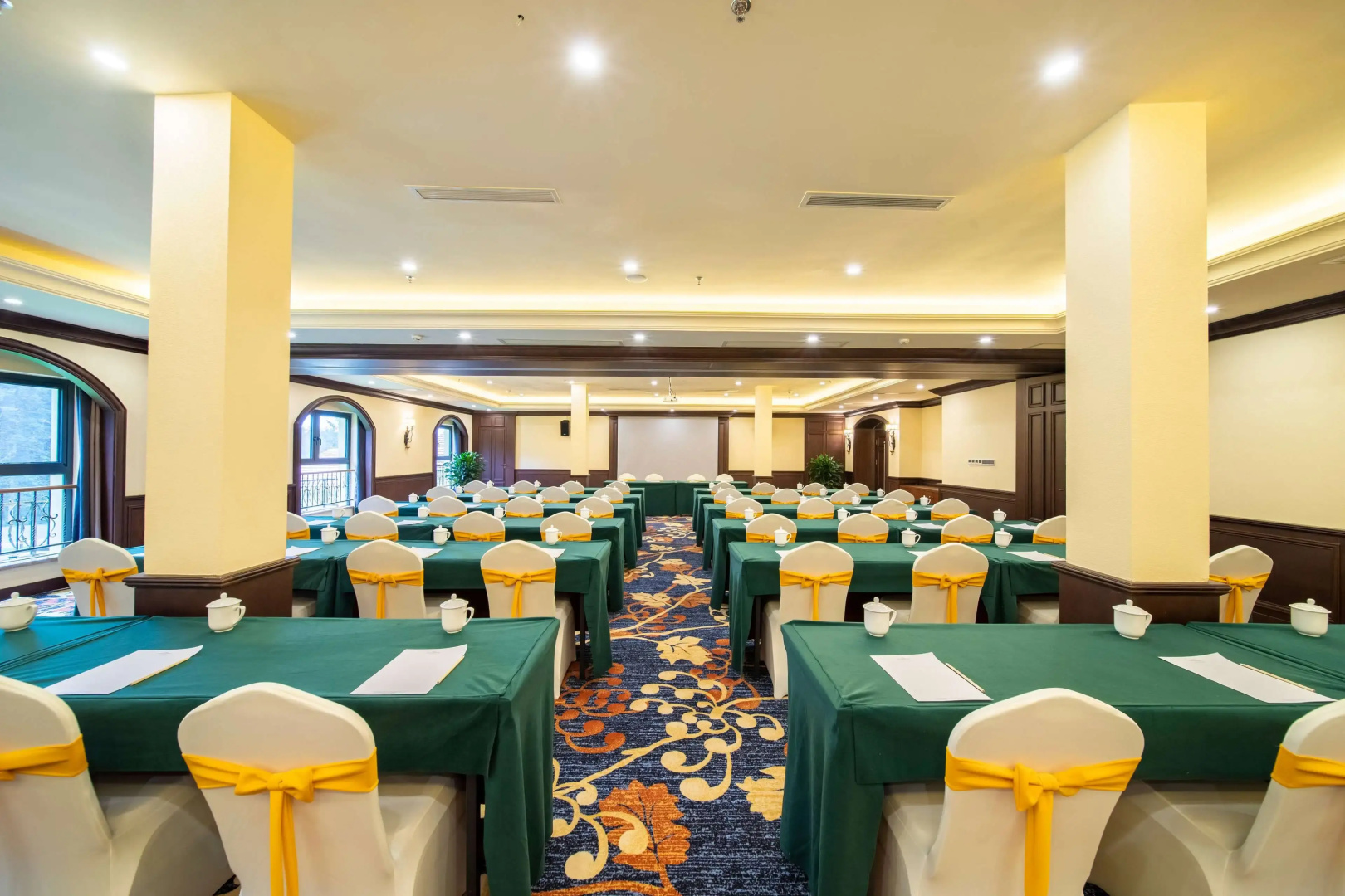 Howard Johnson by Wyndham Yaan Forest Resort