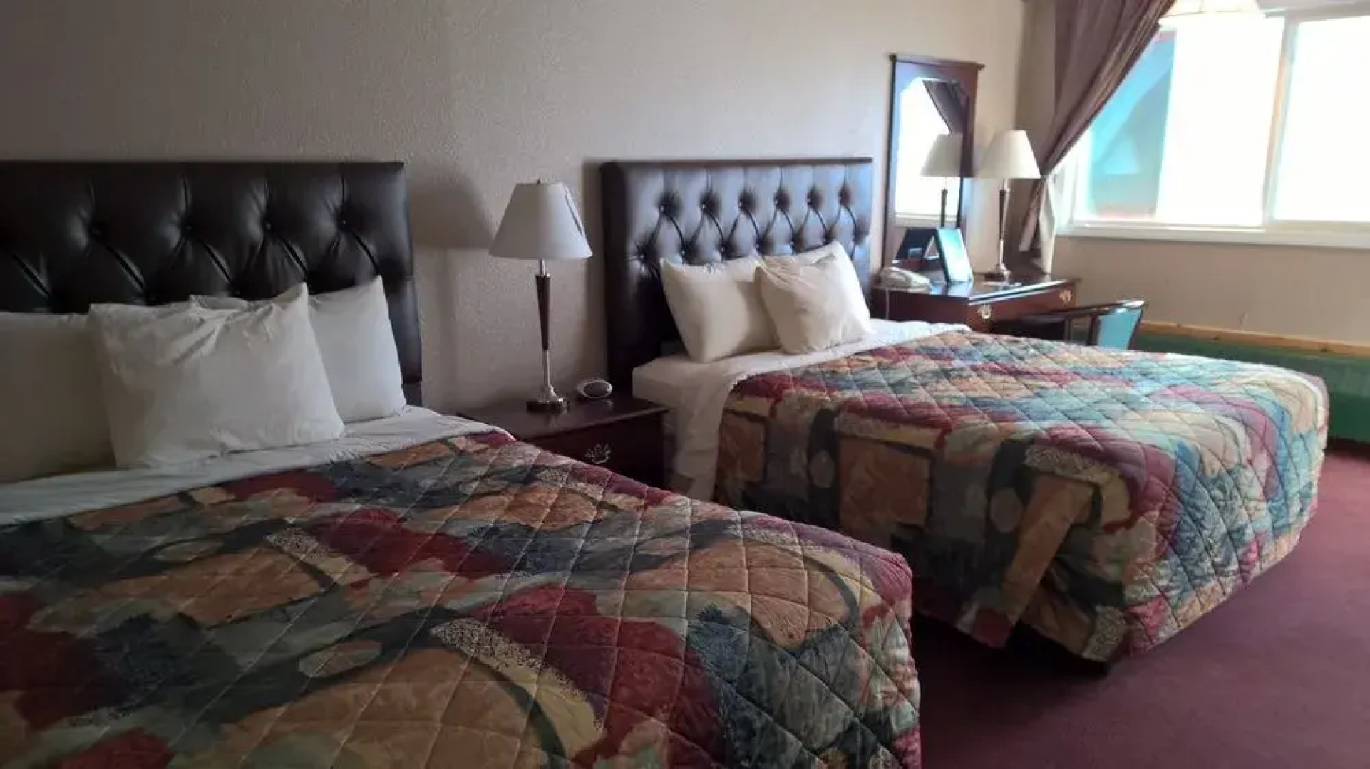 Totem Hotel and Suites