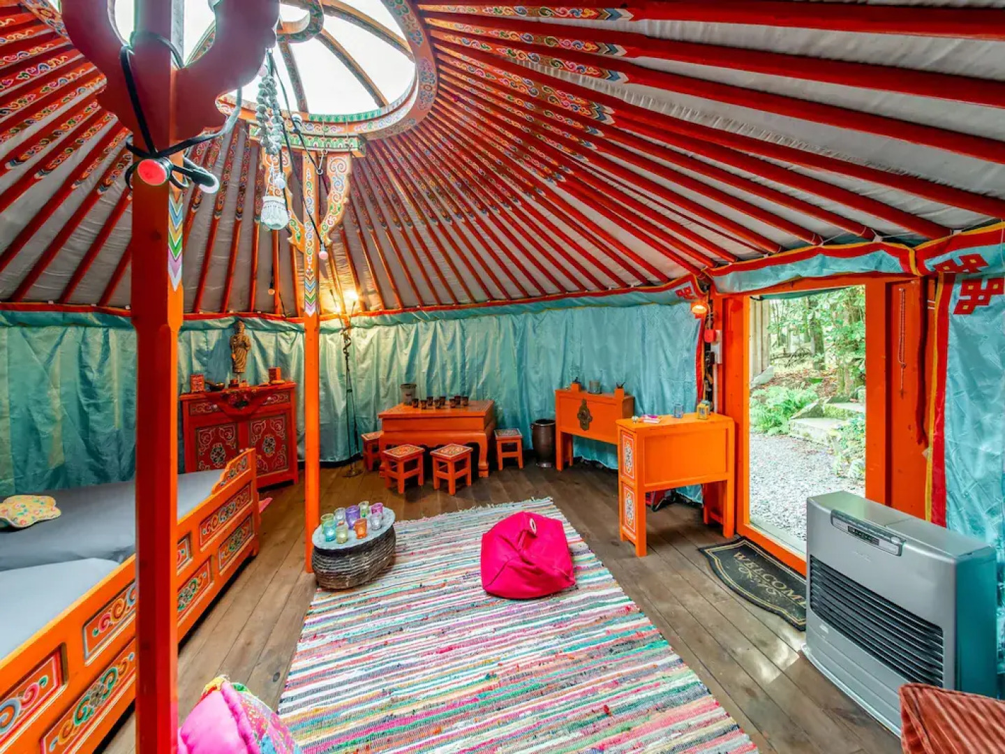 Lively Holiday Home With Garden