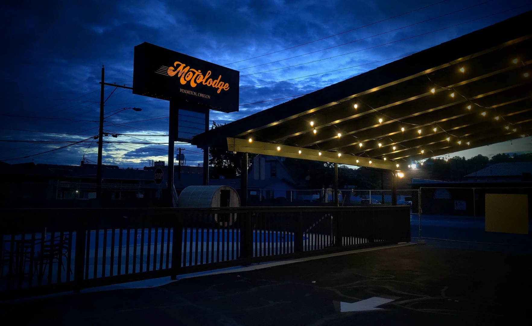 Rodeway Inn & Suites