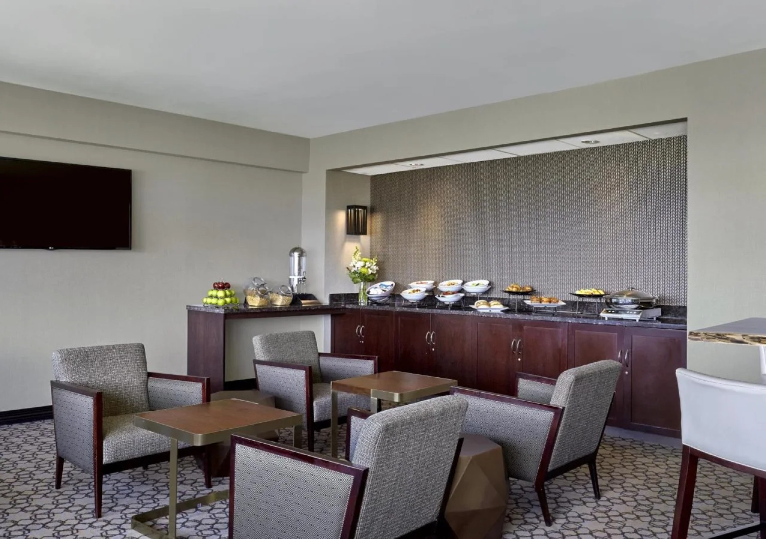 Sheraton Vancouver Guildford Hotel