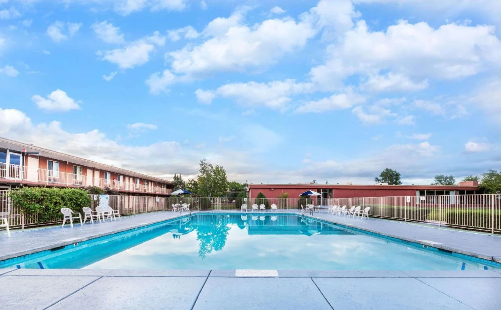 High Country Motor Lodge – Near NAU/Downtown