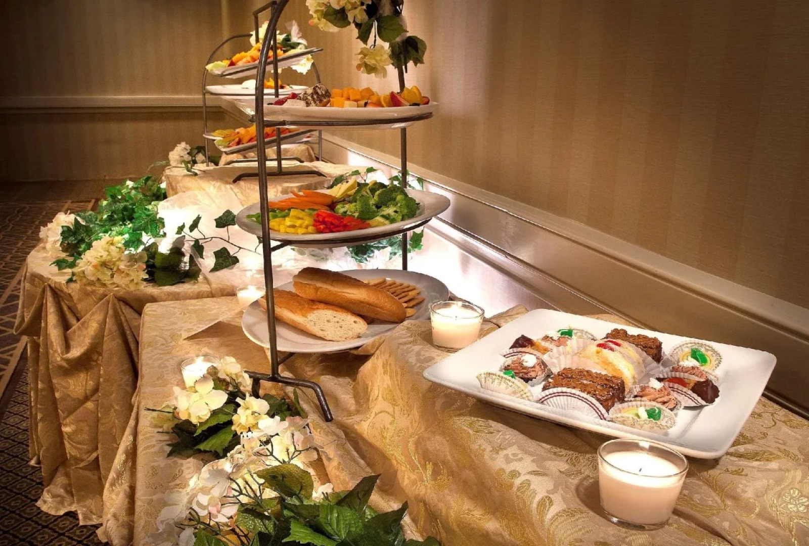 Embassy Suites by Hilton Chicago Schaumburg Woodfield