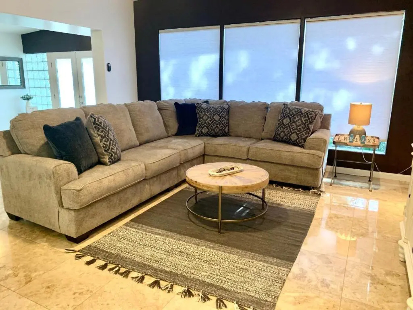 Pool, Hot tub, Close to Beaches, Shopping, More!