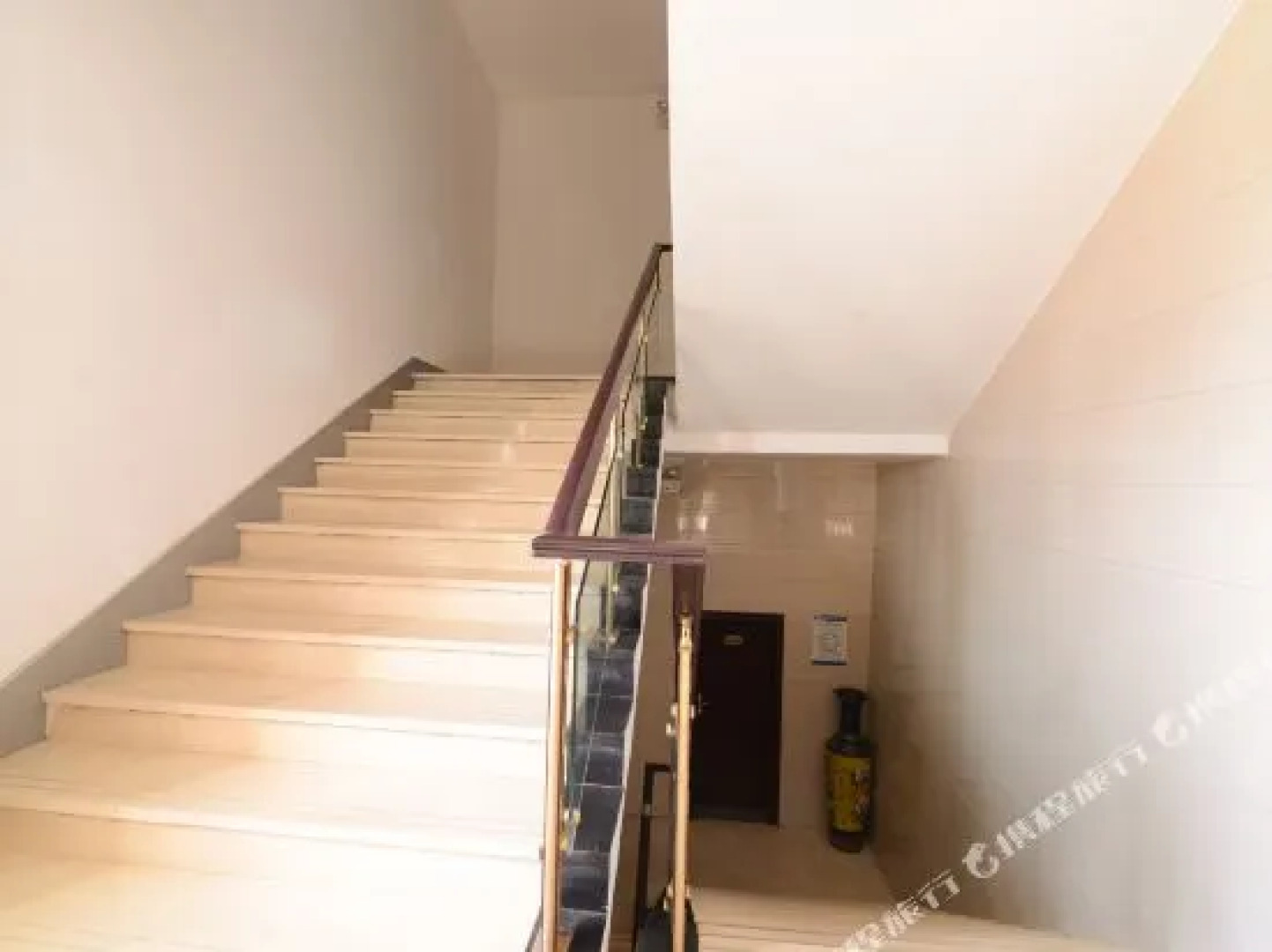 Zhenjiang Jiaofu Hotel