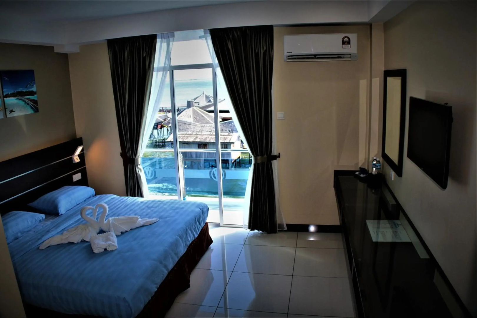 Wave View Hotel