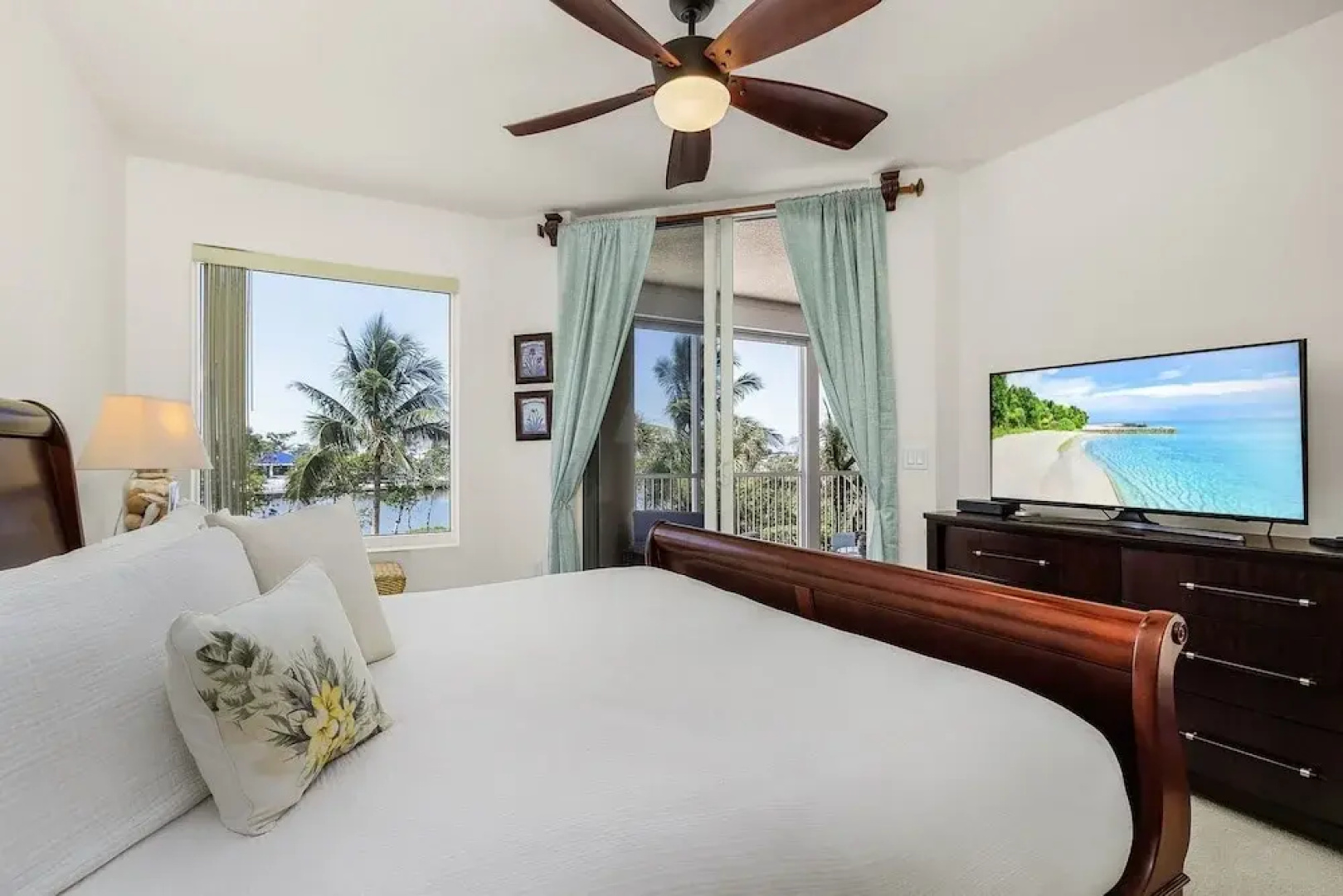 Waterside #835: Bayscape Bliss 3br/2ba Condo W/ Pool! 3 Bedroom Condo