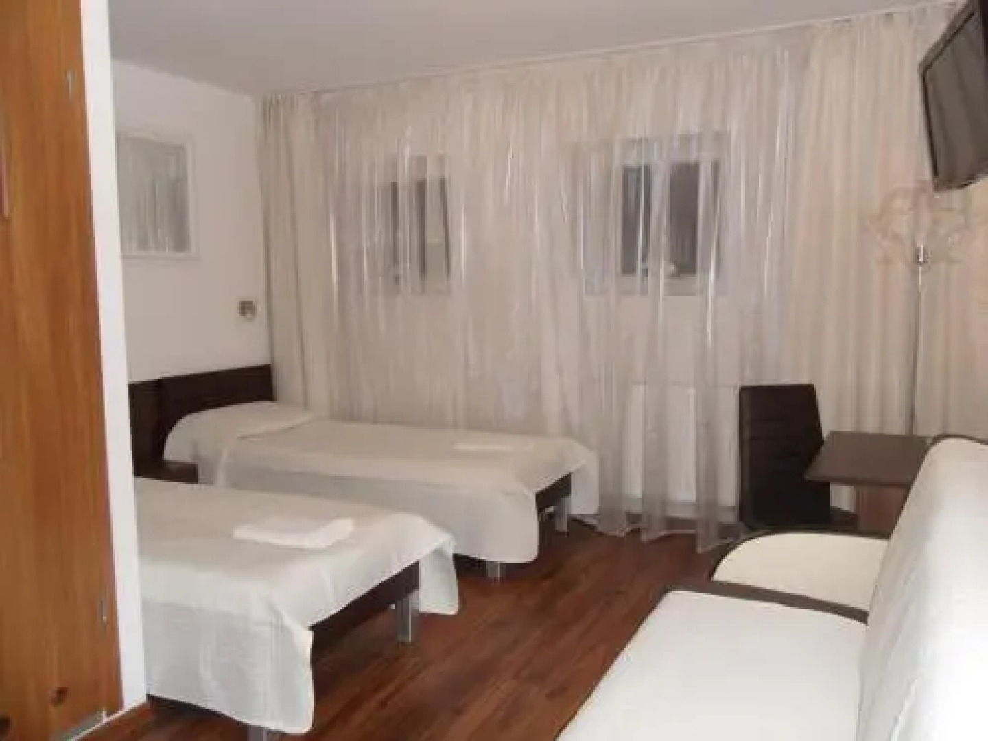 Pokoje Goscinne Niedzwiedz